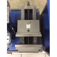 Тиски станочные поворотные ГМ-7200-0225 с зажимной частью 250 мм