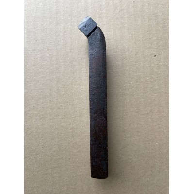 Різець токарний прохідний відігнутий 25×16×140 мм Т15К6