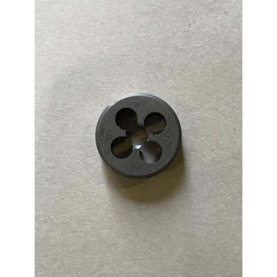 Плашка М 7×1,0 мм для метрической резьбы 9ХС