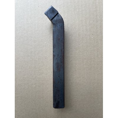 Різець токарний прохідний відігнутий 32×20×170 мм Т15К6