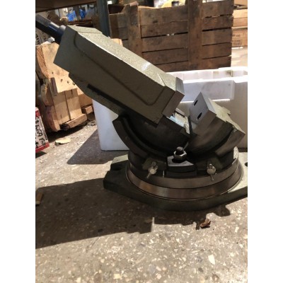 Тиски станочные глобусные ТМГ-125-02 с зажимной частью 125 мм