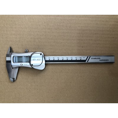 Штангенциркуль 150 мм цифровий водонепроникний ноніус 0,01 мм