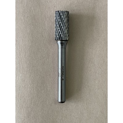 Борфреза цилиндрическая с торцевым зубом В 10×20×6×65 мм d ВК8