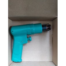 Пневмозаклёпочник КМП-14 молоток клепальный пневматический Пневмозаклёпочник пистолетного типа