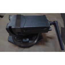 Тиски станочные глобусные ТМГ-125 с зажимной частью 125 мм