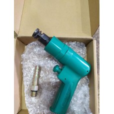 Пневмозаклёпочник КМП-14 молоток клепальный пневматический Пневмозаклёпочник пистолетного типа