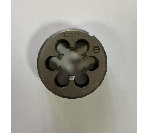 Плашка М 20х2, 5мм для метричного різьблення 9ХС Плашка М 20х2, 5мм для метричного різьблення 9ХС