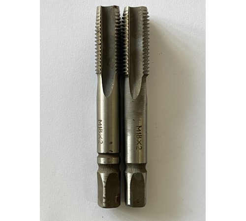 Метчик ручной 18х2,0мм комплект из 2шт