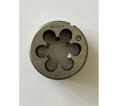 Плашка М 24х3,0мм для метричного різьблення 9ХС Плашка М 24х3,0мм для метричного різьблення 9ХС