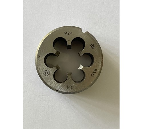 Плашка М 24х3,0мм для метрической резьбы 9ХС левая
