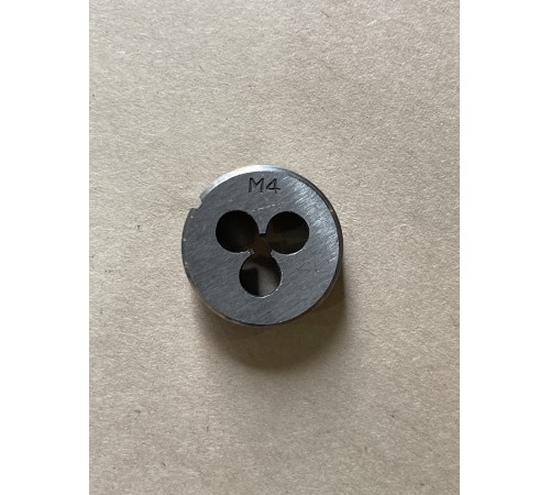 Плашка М 4х0,7мм для метрической резьбы 9ХС