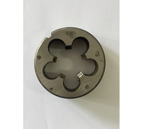 Плашка М 30×3,0мм для метрической резьбы 9ХС Плашка М 30×3,0мм для метрической резьбы 9ХС